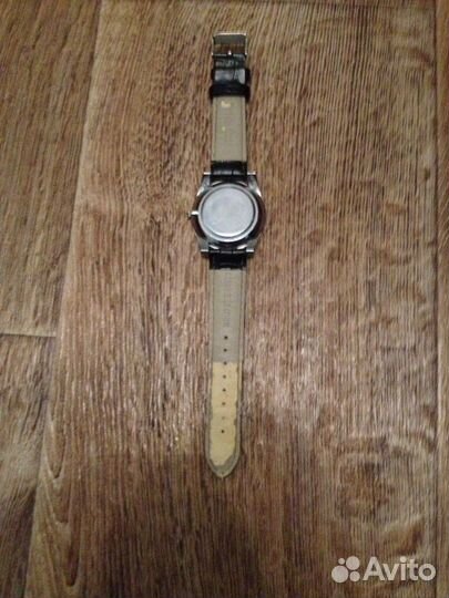 Продам Часы