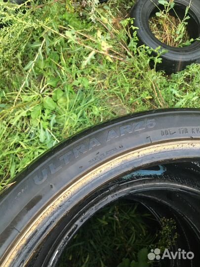 Continental VancoWinter 2 225/40 R19 и 255/35 R19