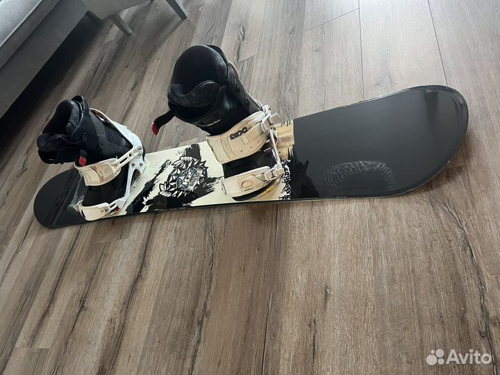 Комплект сноуборд, крепление, ботинки
