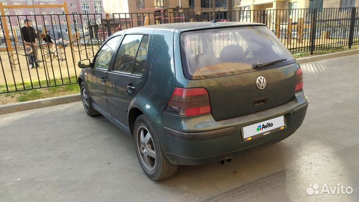 Volkswagen Golf 1.6 МТ, 1998, 269 448 км