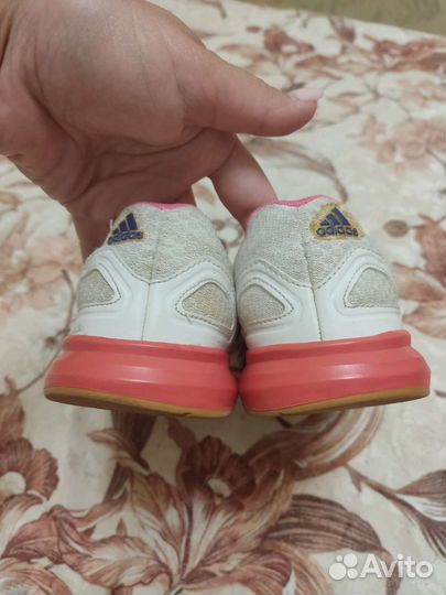 Кроссовки adidas