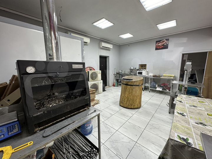 Мясной магазин с оборудованием, 77 м2