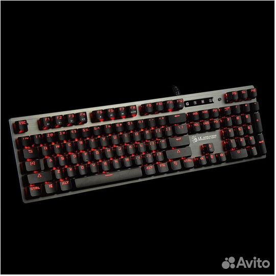 Механическая клавиатура с RGB bloody b760