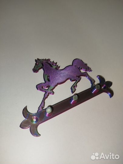 Ключница настенная с лошадью