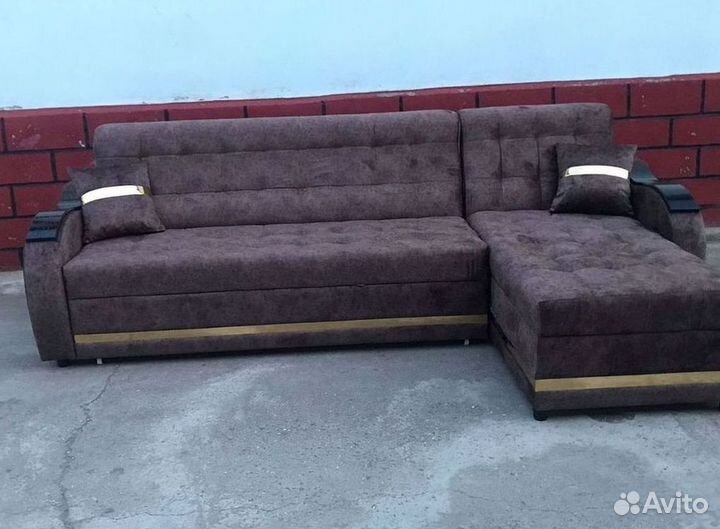 Диван угловой раскладной в наличии