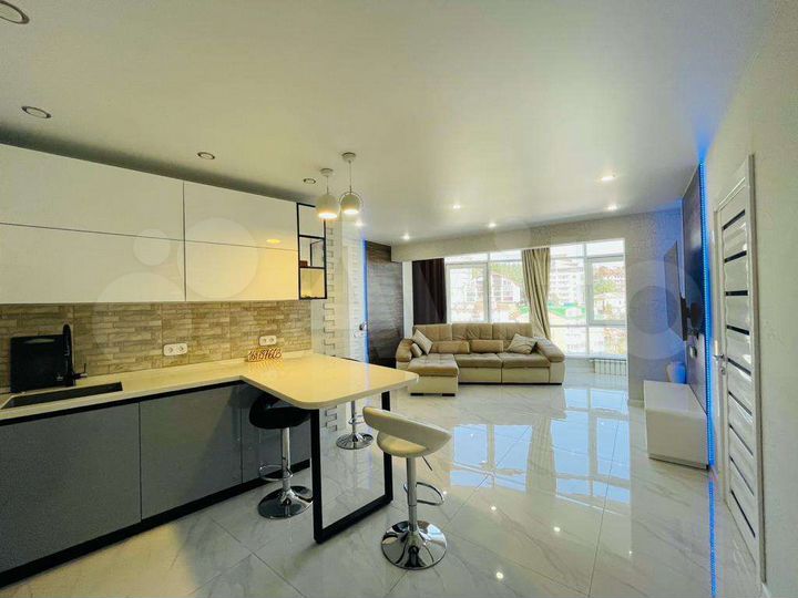 2-к. квартира, 55 м², 14/20 эт.