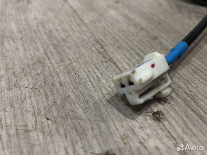 Датчик abs задний левый Kia Rio 3 G4FA 2015