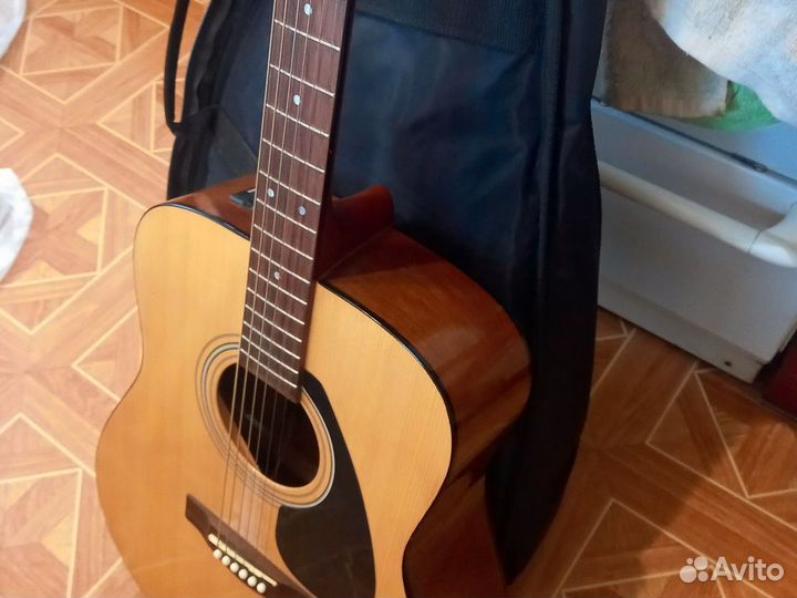 Акустическая гитара yamaha fx310A из массива Cort