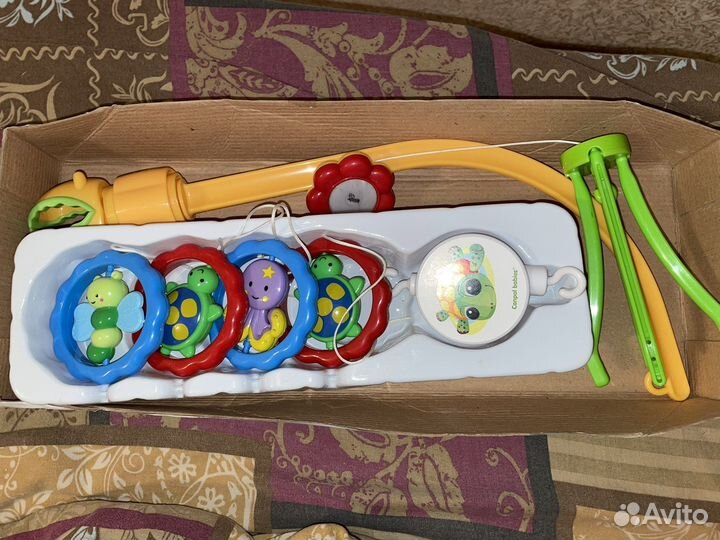 Мобиль на кроватку новый