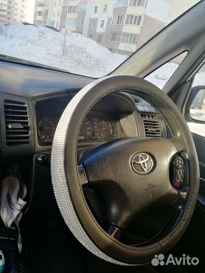 Оплётка на руль со стразами новая