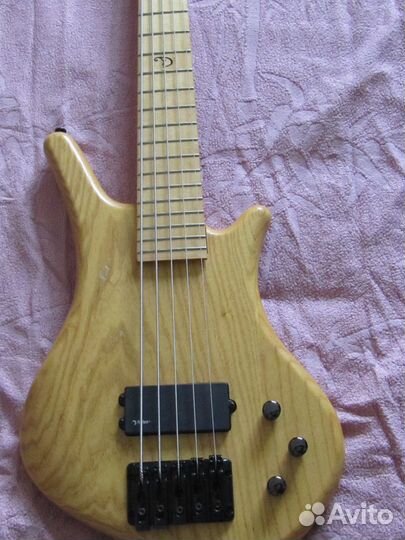 Dean Sledgehammer бас-гитара с электроникой Villex