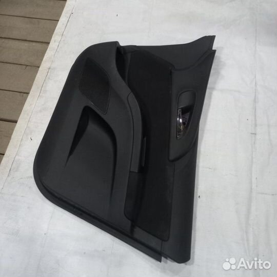 Обшивка двери передняя правая Opel Meriva