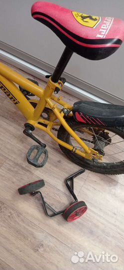 Детский велосипед Ferrari