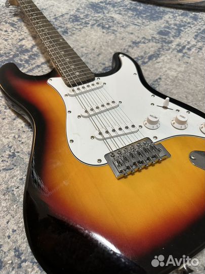 Гитара fabio st100