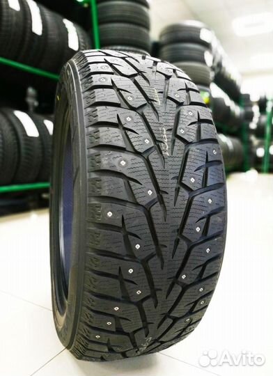 Yokohama Ice Guard Stud IG55 215/55 R17 127