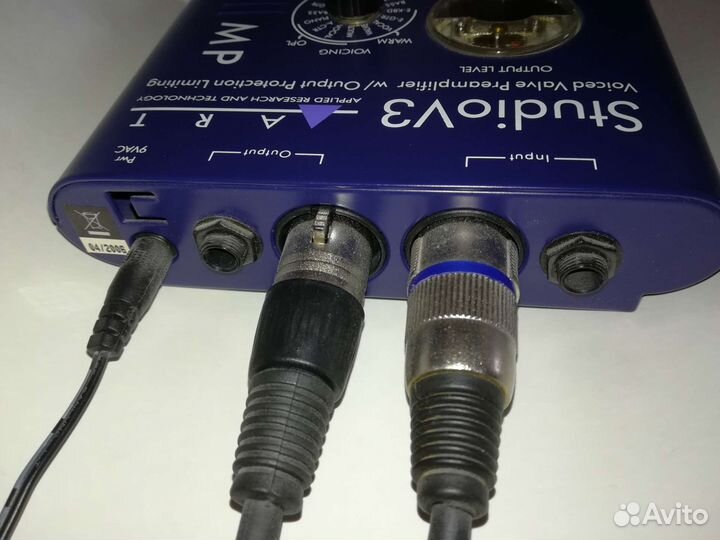 Студийный конденсаторный микрофон