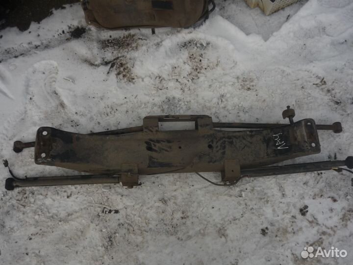 Задний подрамник балка Лачетти