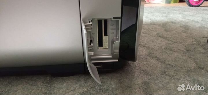 Мфу струиный Canon pixma MP610