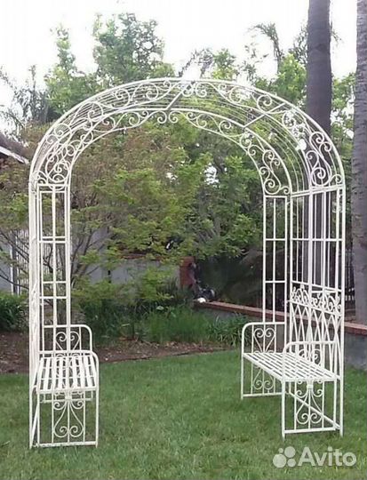 Арка садовая кованая
