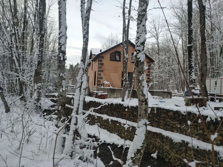 Дом 288 м² на участке 14 сот.