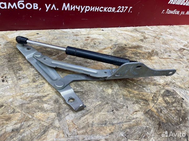 Петля крышки багажника левая LADA Kalina