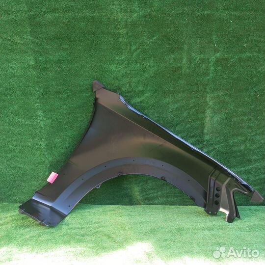 Крыло переднее левое mitsubishi pajero 4
