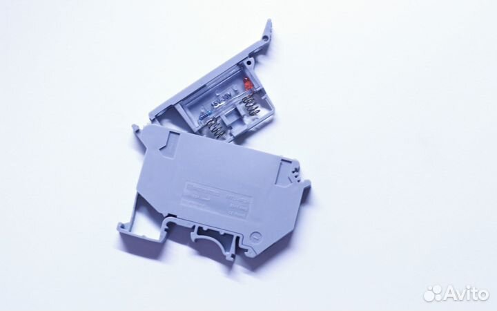 Клемма с держателем предохранителя MeyerTec MTU-4F24