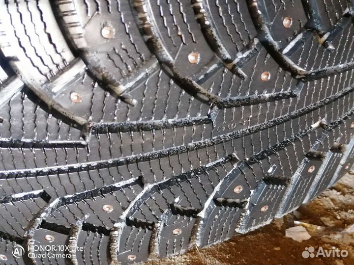 Nokian Tyres Hakkapeliitta 5 255/60 R18 109