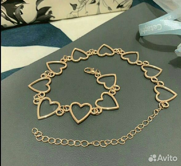 Ожерелье чокер с сердцами