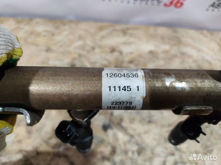 Топливная рампа 2.4 Опель Антара