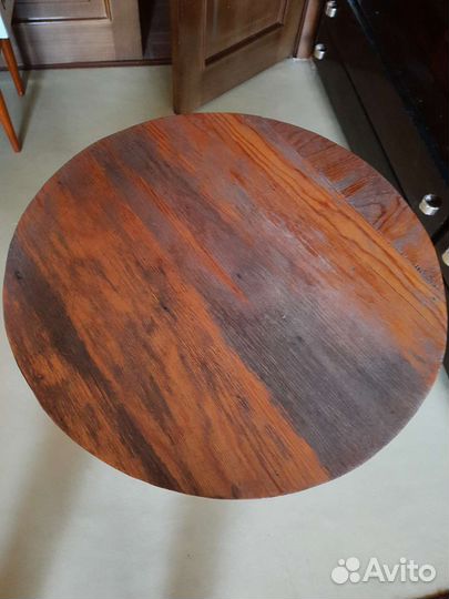 Столик журнальный винтажный