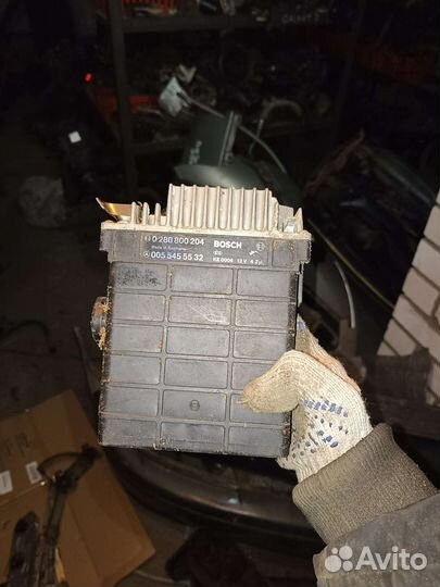 Блок управления двс Mercedes W124