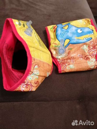 Нарукавники для плавания