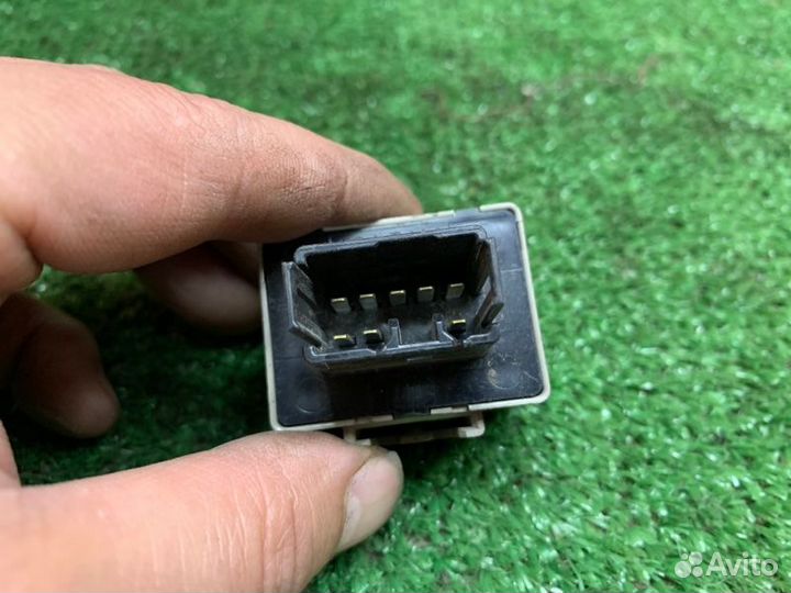 Реле поворота Subaru Forester