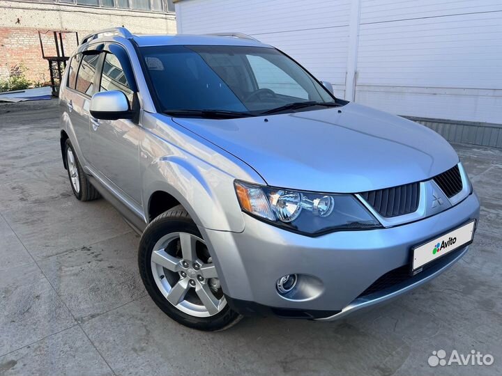 Mitsubishi Outlander 2.4 МТ, 2008, 194 000 км