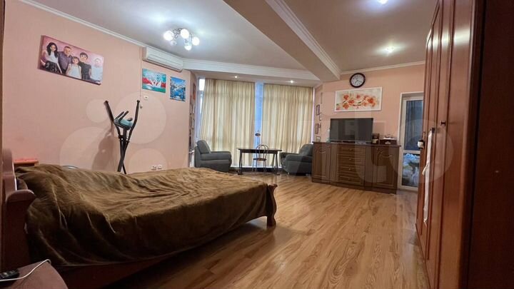 3-к. квартира, 116 м², 2/10 эт.