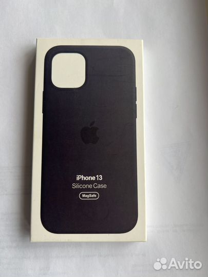 Чехол на iPhone 13
