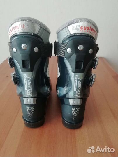 Горнолыжные ботинки salomon