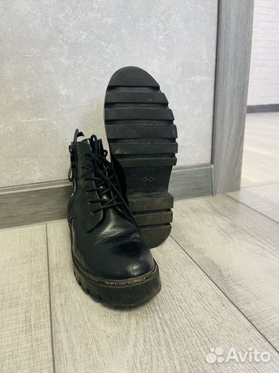 Ботинки женские 36 размер