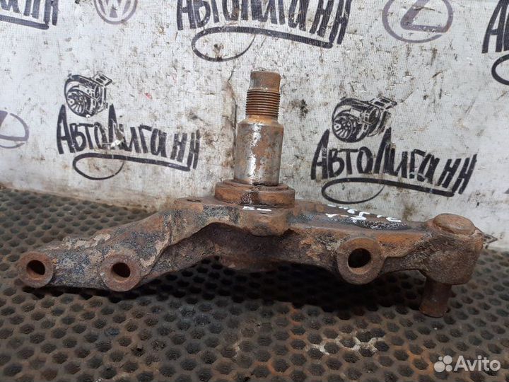 Кулак (цапфа) задний левый Kia Spectra 2008