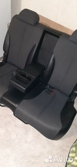 Заднее сиденье Nissan Tiida