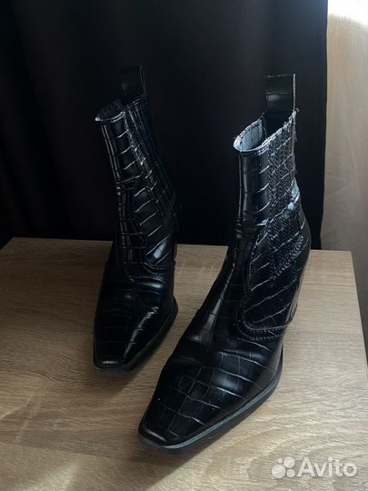 Казаки женские 38 размера осень-весна