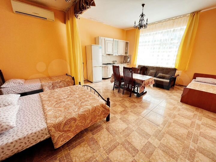 Комната 50 м² в 1-к., 1/1 эт.