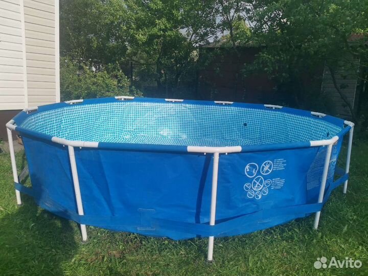Каркасный бассейн intex