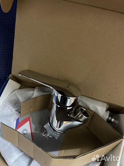 Смеситель для раковины