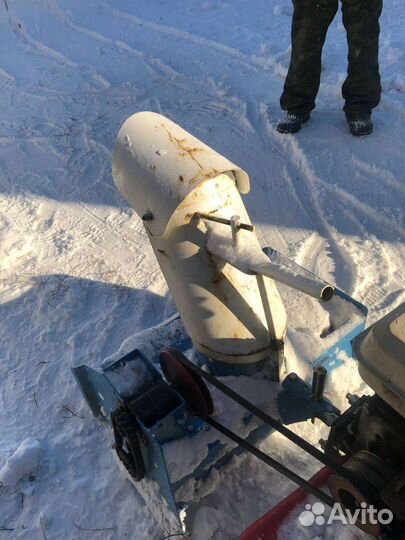 Навесной снегоуборщик