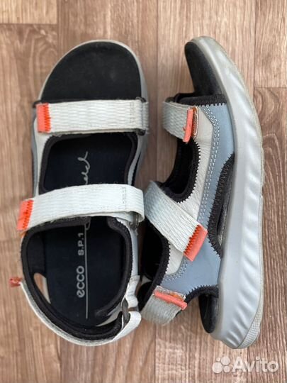 Обувь летняя для девочки 35