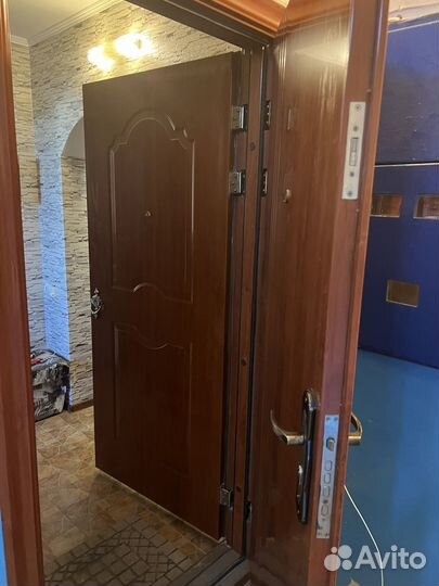 Дверь входная металлическая