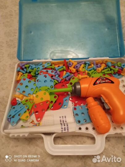 Детский конструктор с шуроповертом и отверткой