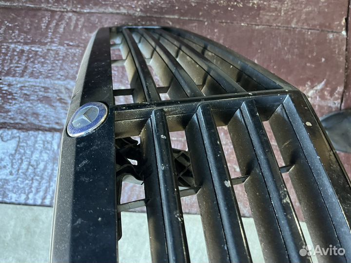 Решетка радиатора mercedes w204